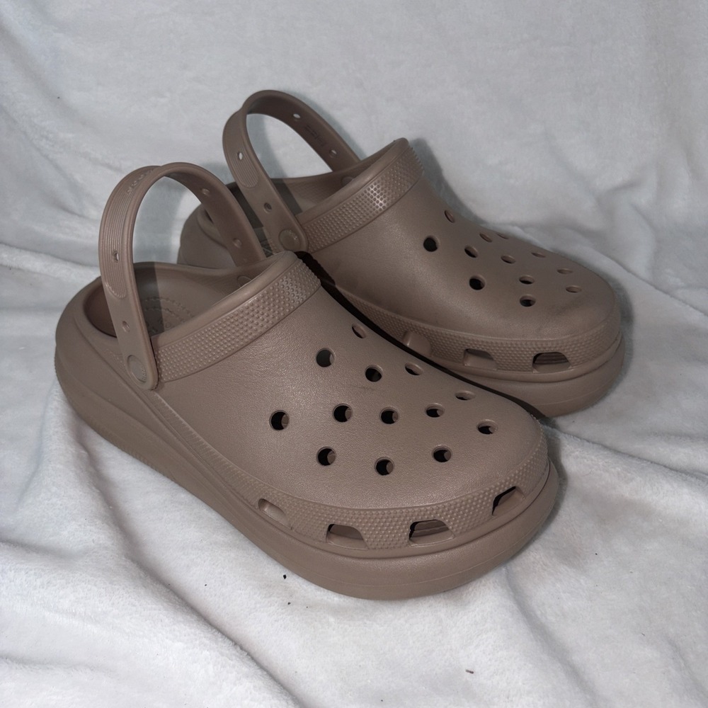 Crocs Classic Crush Clog 11 Latte Platform Sole (2.4-inch/60mm) Comfort Wear GUC